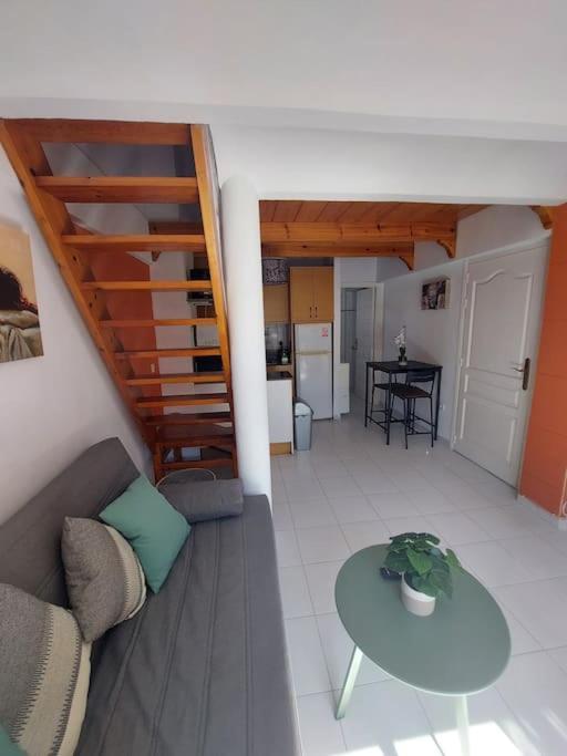 Studio Tipo Loft Con Vista Al Montgo Dénia Exterior foto